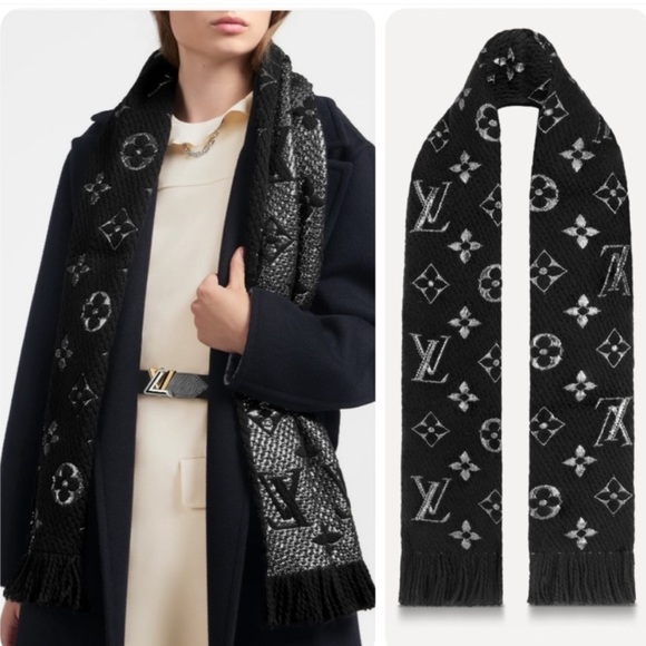 Louis Vuitton Accessories - AUTH Louis Vuitton Black Logomania Shine Scarf